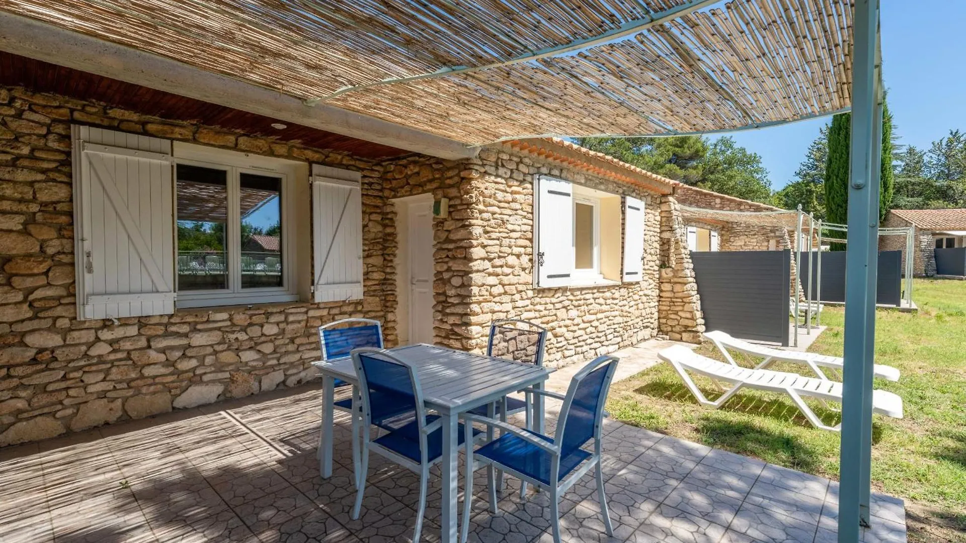 Pretty Provencal House Villa La Roque-sur-Pernes Holiday home